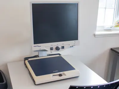 Magnifier for books or documents